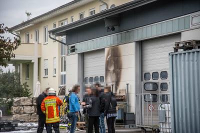 Adelberg: Sprinter brennt komplett aus auf Firmengelaende